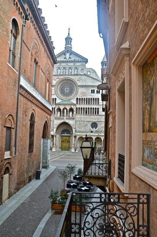Hotel Duomo Cremona Exterior photo